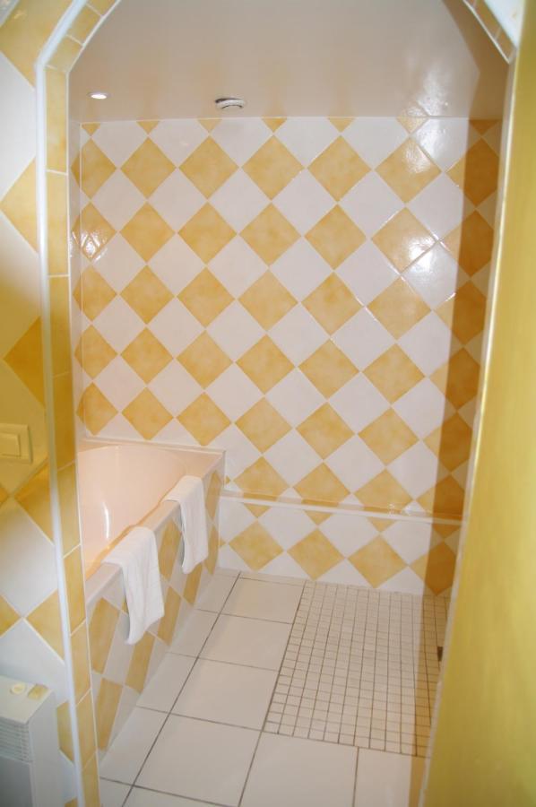 Residence Le Saint Victor Fontvieille Buitenkant foto
