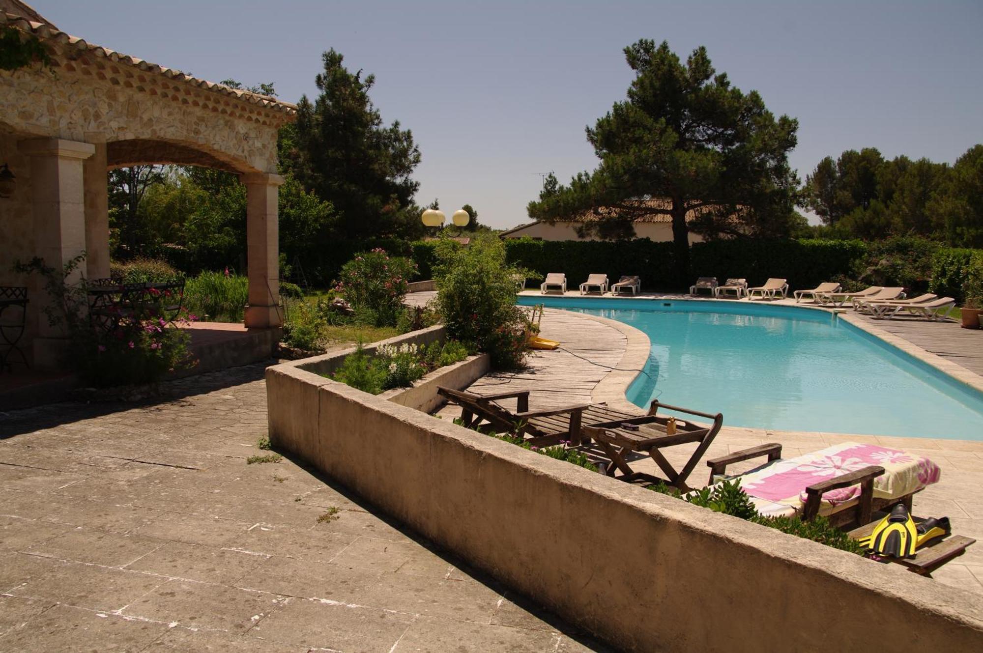 Residence Le Saint Victor Fontvieille Buitenkant foto