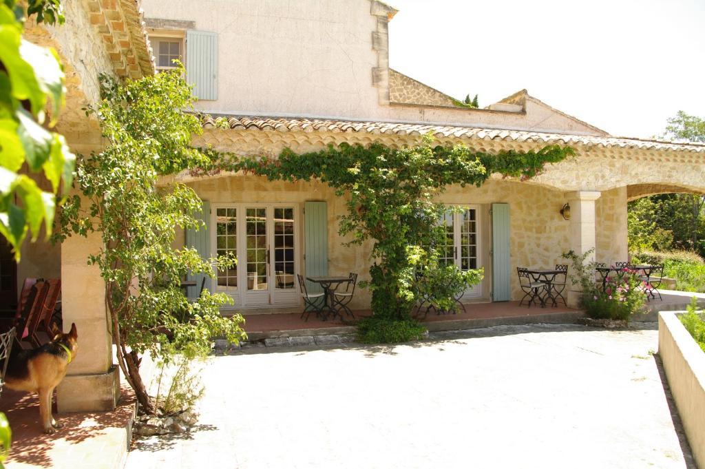 Residence Le Saint Victor Fontvieille Buitenkant foto