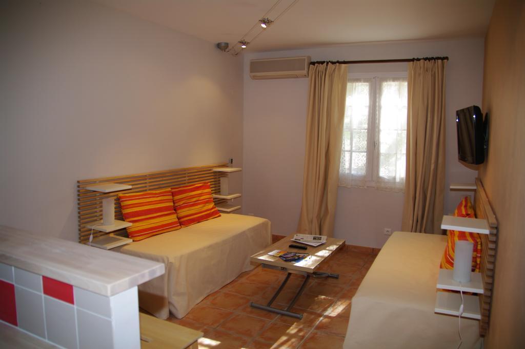 Residence Le Saint Victor Fontvieille Buitenkant foto