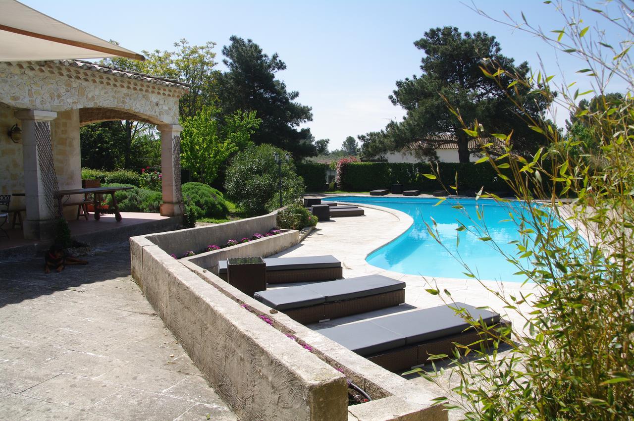 Residence Le Saint Victor Fontvieille Buitenkant foto